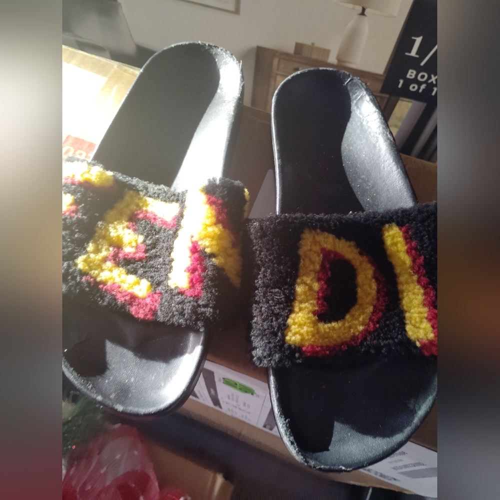 Fendi slides